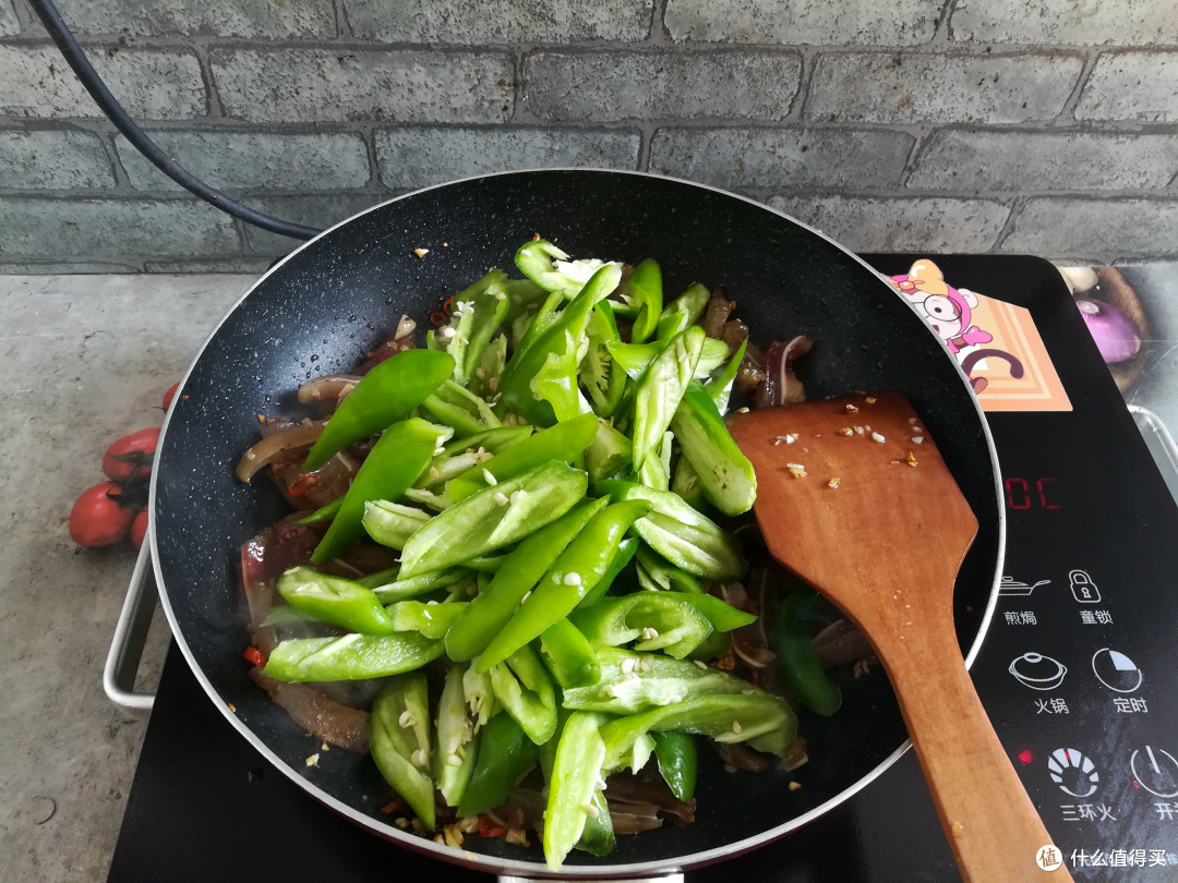 下酒菜老公就馋它,食材简单又好做,十分钟就能上桌