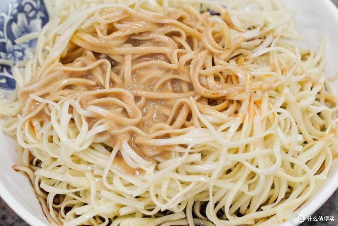 三天狂嗦40碗冷面,告诉你今夏哪家值得吃