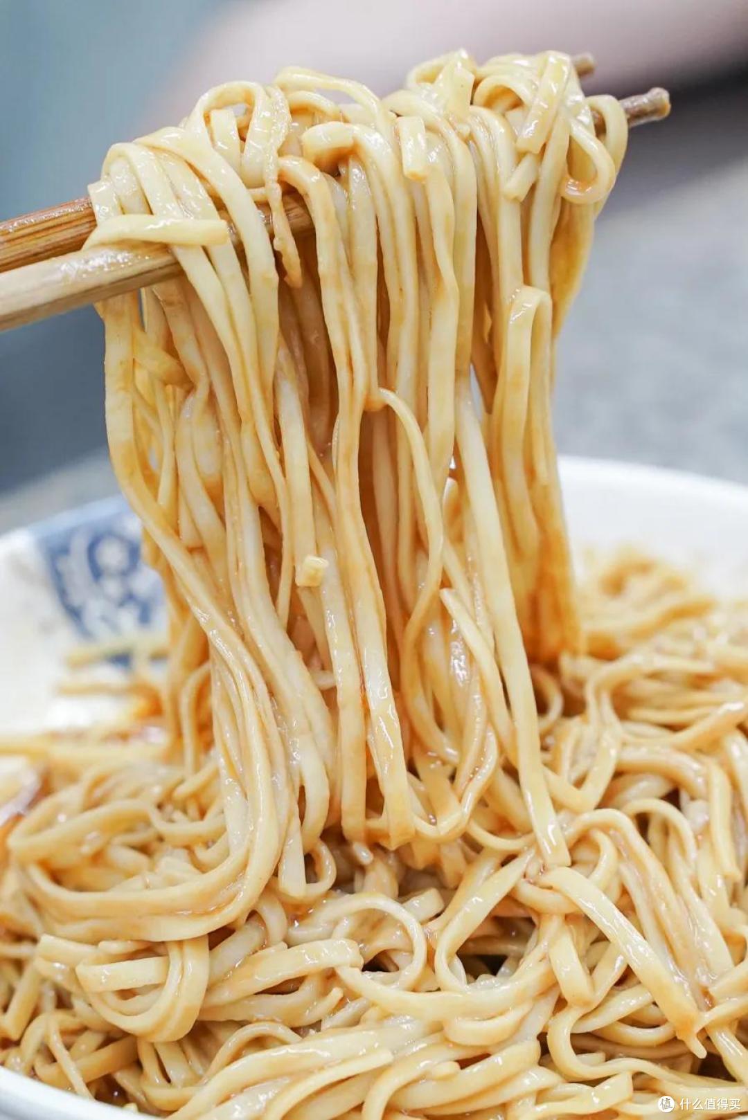 三天狂嗦40碗冷面,告诉你今夏哪家值得吃