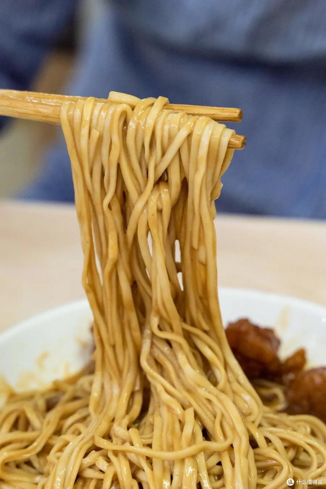 三天狂嗦40碗冷面,告诉你今夏哪家值得吃