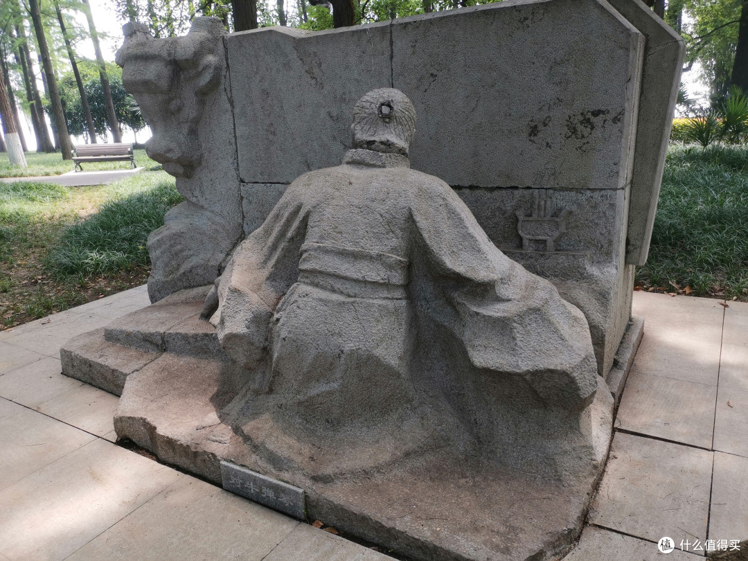 武汉东湖寓言雕塑园一览