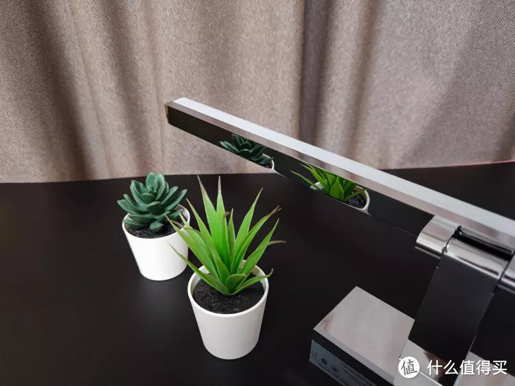 真正好用又好看的镜前灯是啥样?看看这个就知道了!