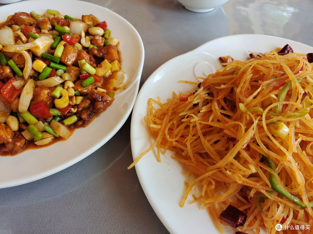 酒店的午餐,旅游餐厅标准,不过可以吃饱。