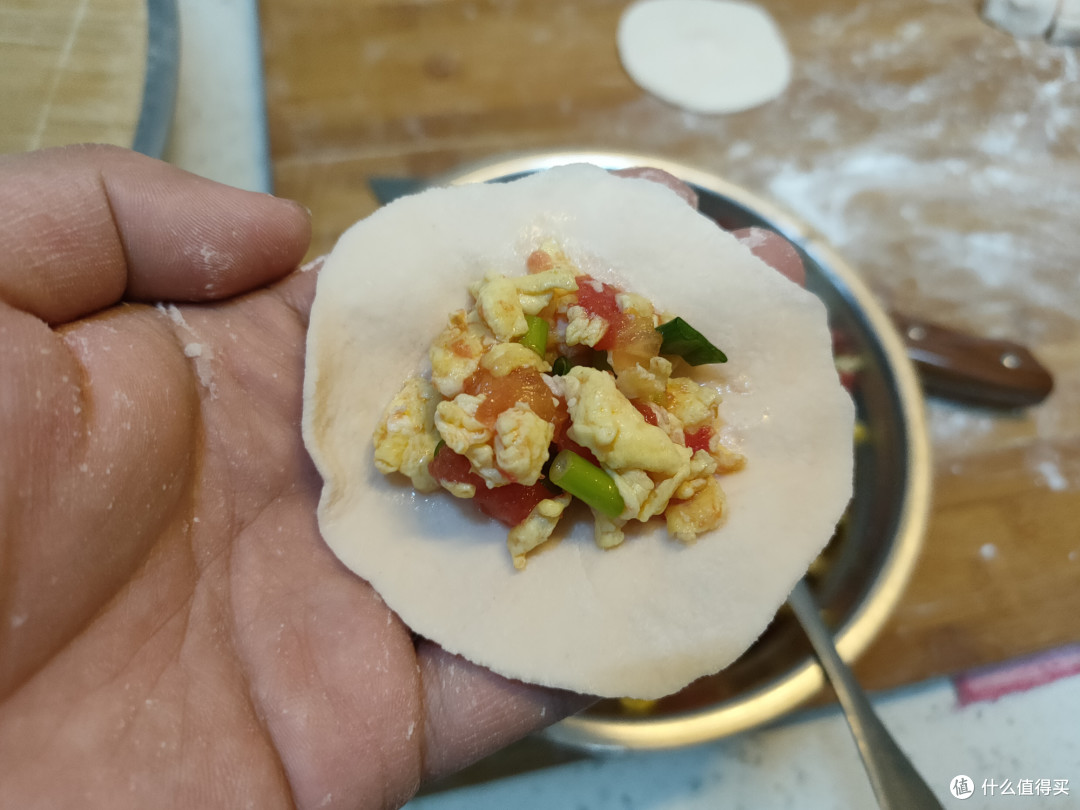 西红柿鸡蛋馅饺子,鲜香味美、一口爆汁,很多人没吃过