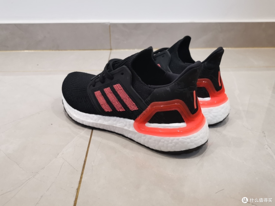 adidas | ULTRABOOST 20 W女款跑鞋
