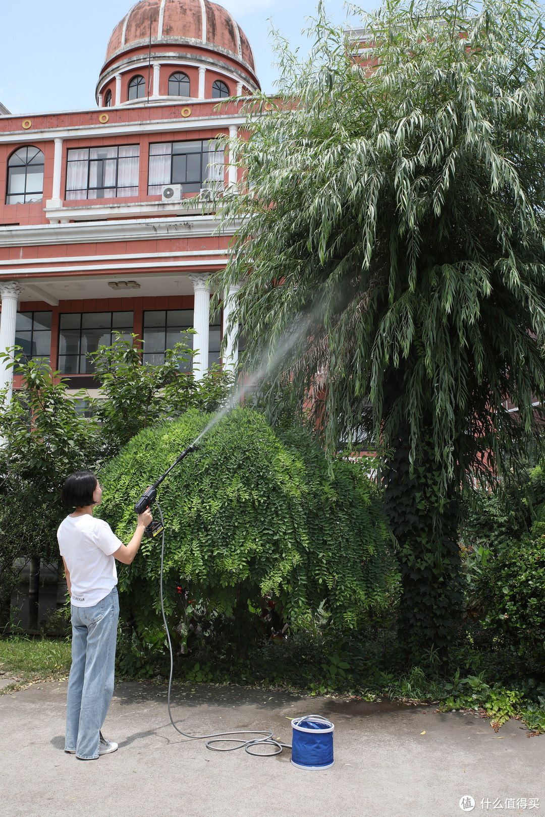 向上喷水射程直观展示