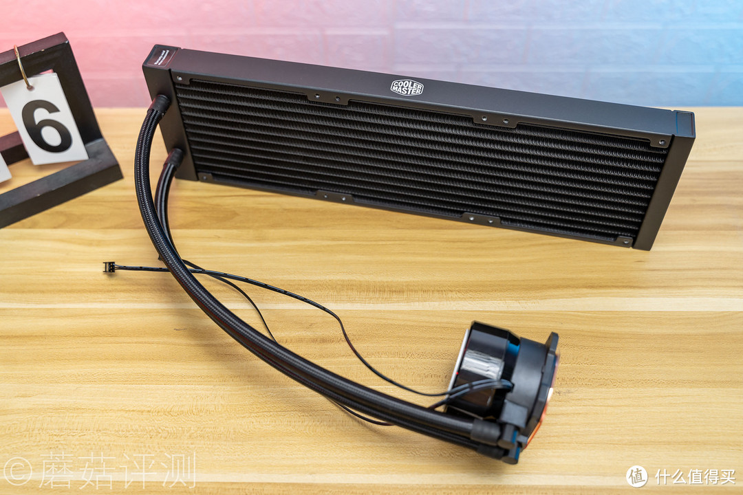 灯效梦幻，幻彩果冻、酷冷至尊( CoolerMaster )G360幻境ARGB水冷散热器