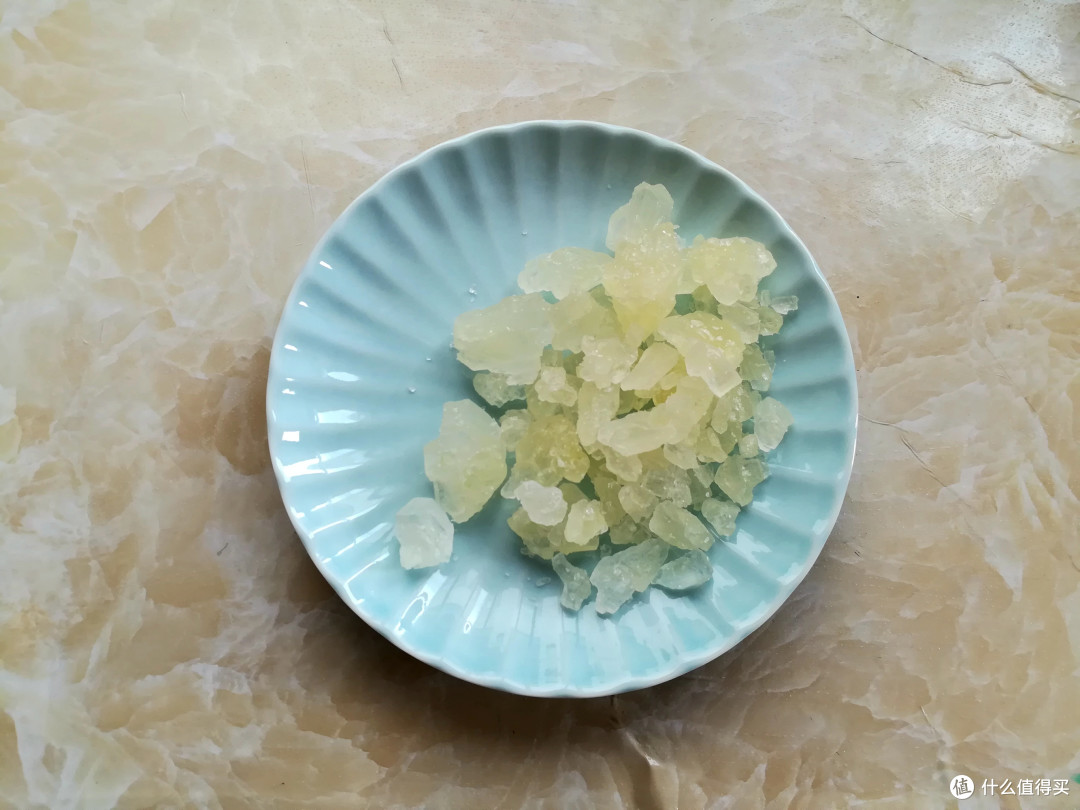 56岁的小姨常喝这豆浆，补水美颜皮肤好，年轻不止10岁