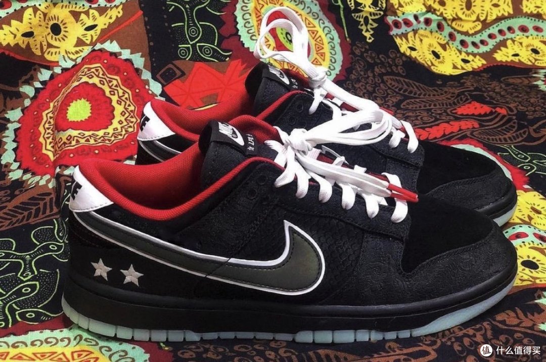 「英雄联盟」LPL x Nike Dunk Low 新配色来了!