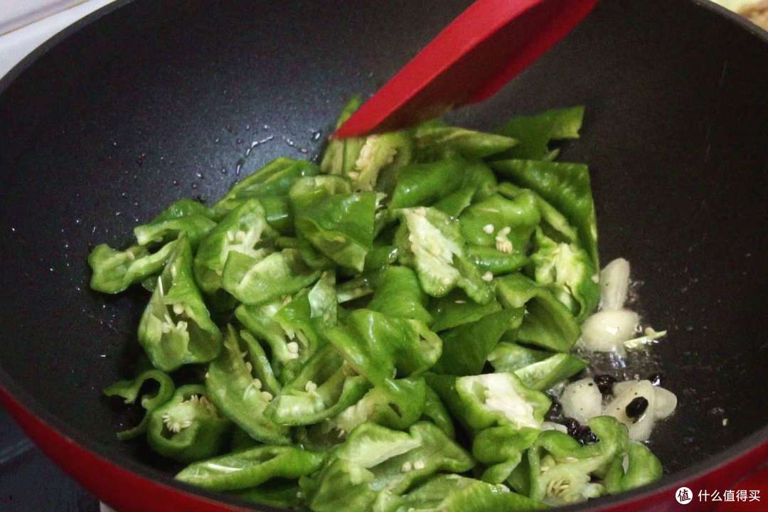 一头猪身上只有一斤多,口感Q弹有嚼劲,很多人没吃过