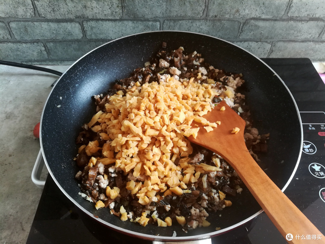 这2种食材一起炒,香辣开胃嘎嘣脆,有它多添一碗饭,专治没食欲