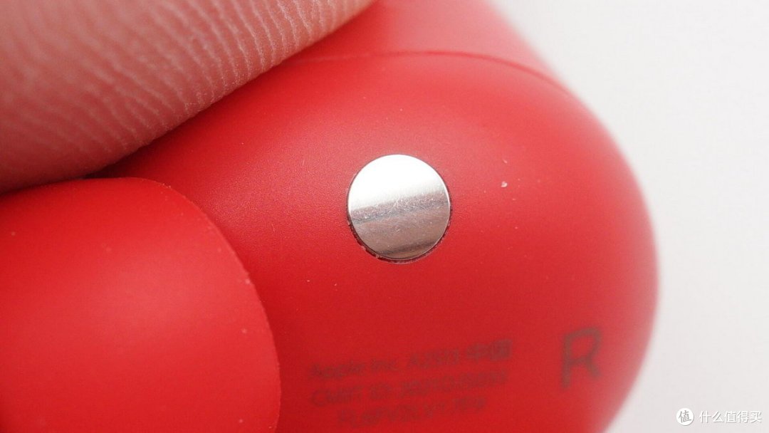 对标苹果AirPods Pro，Beats Studio Buds真无线降噪耳机拆解