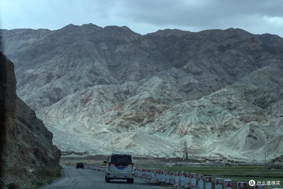 行驶在中巴友谊公路上,感受帕米尔高原的魔力