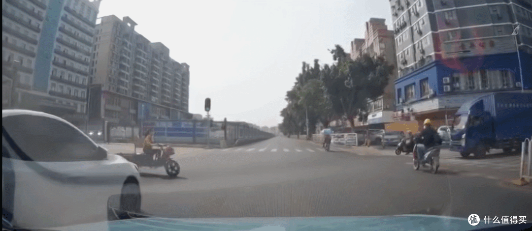 看多了交通事故,谈谈防御性驾驶