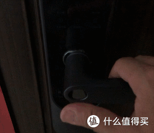 从人脸到指纹,一定是“倒退”?我来说说智能门锁究竟该怎么选?