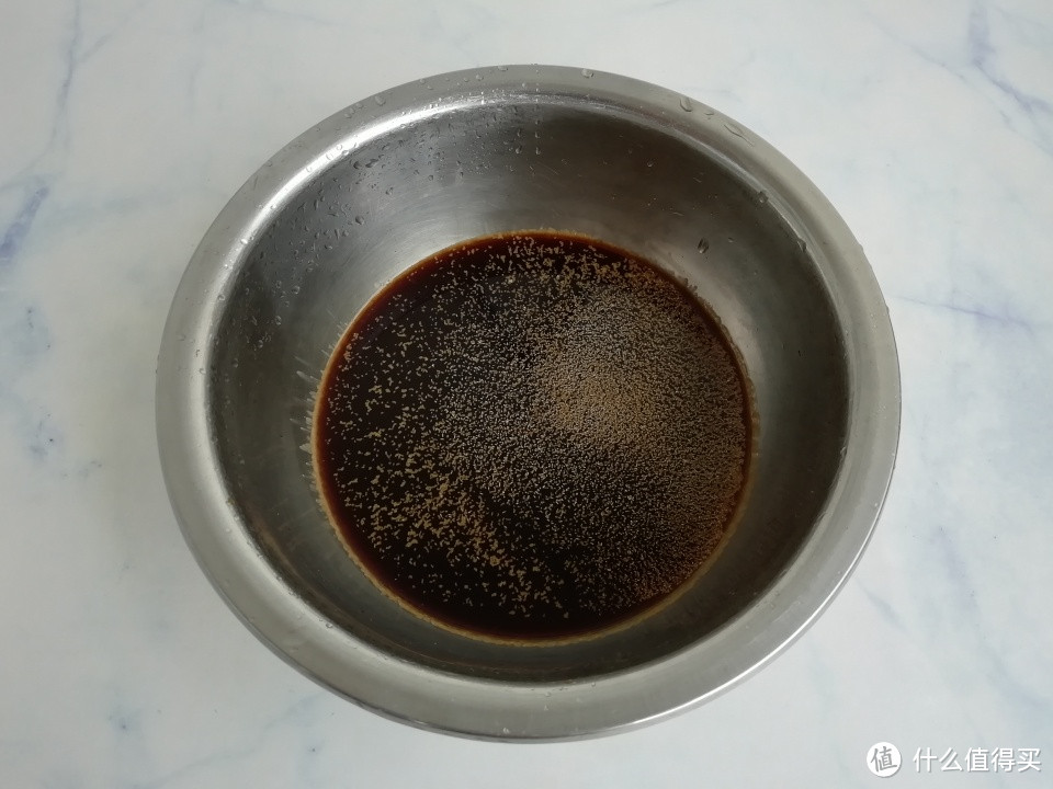 最近迷上了这款面食,拌一拌10分钟搞定,松软香甜,好吃又简单