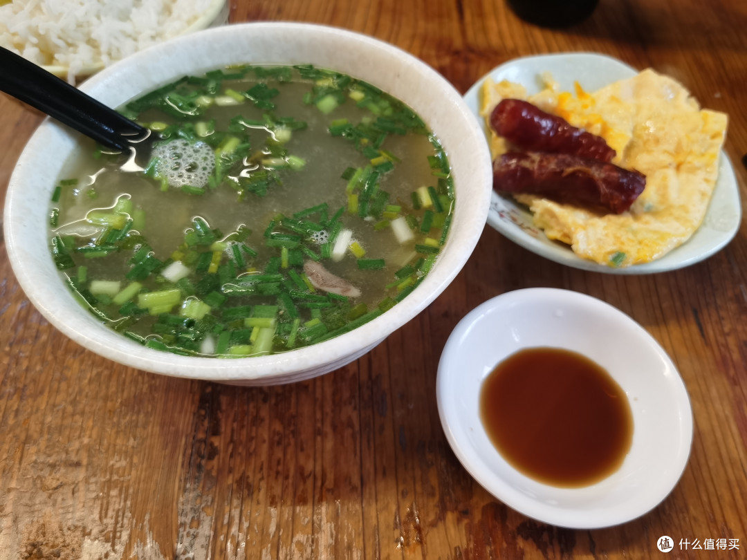 海口陈记酸菜猪杂汤泡饭真的好吃