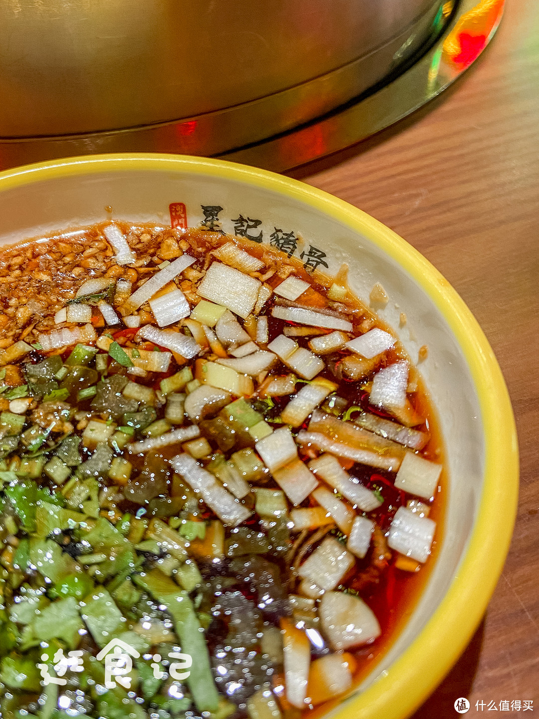扬州这家来自“澳门”的星记猪骨,要开网红店得先编故事