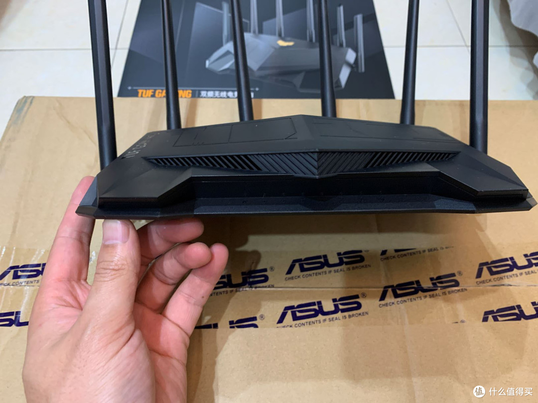 华硕TUF GAMING AX5400路由器开箱简测