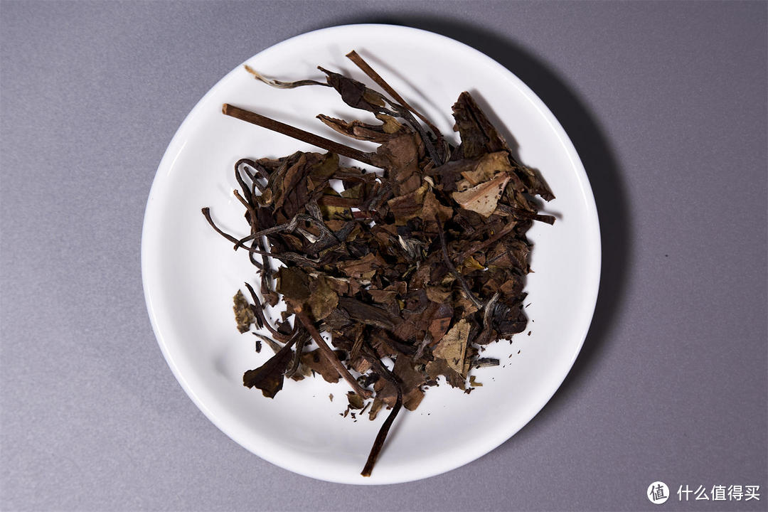 制作工艺“躺平”的福鼎寿眉白茶,值得一试吗?