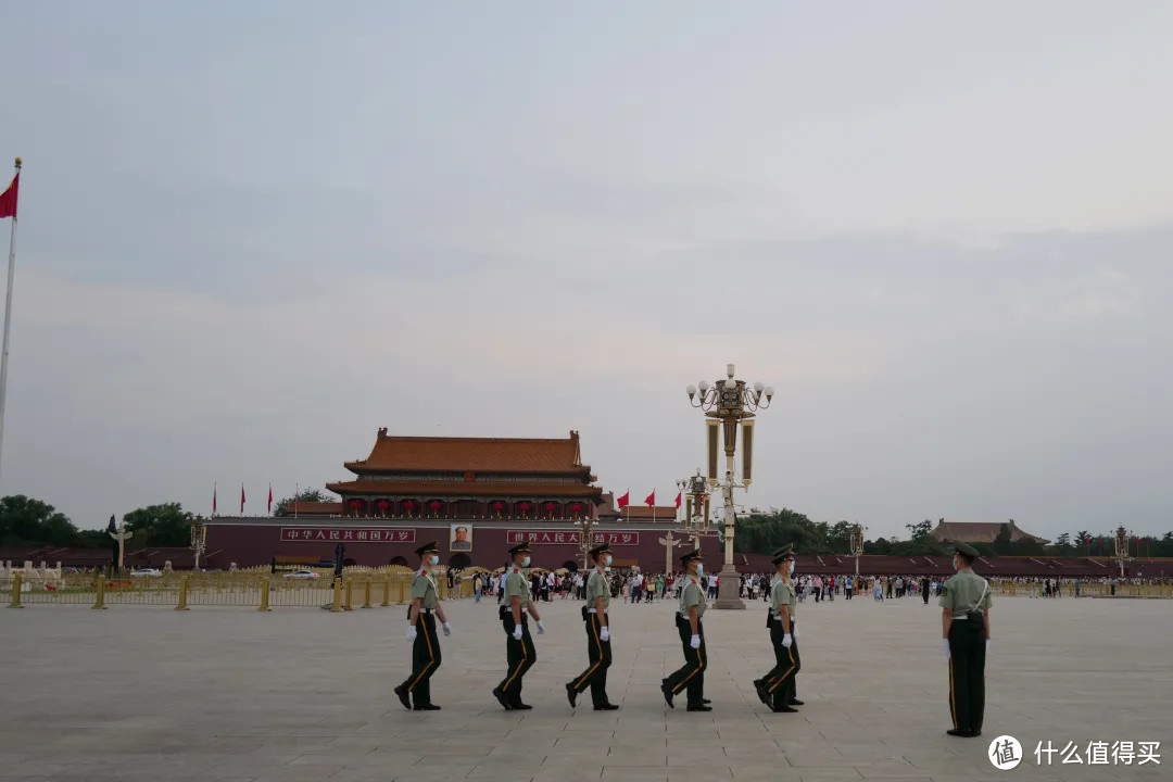 凌晨三点在天安门狂奔，为了看升旗我拼了！