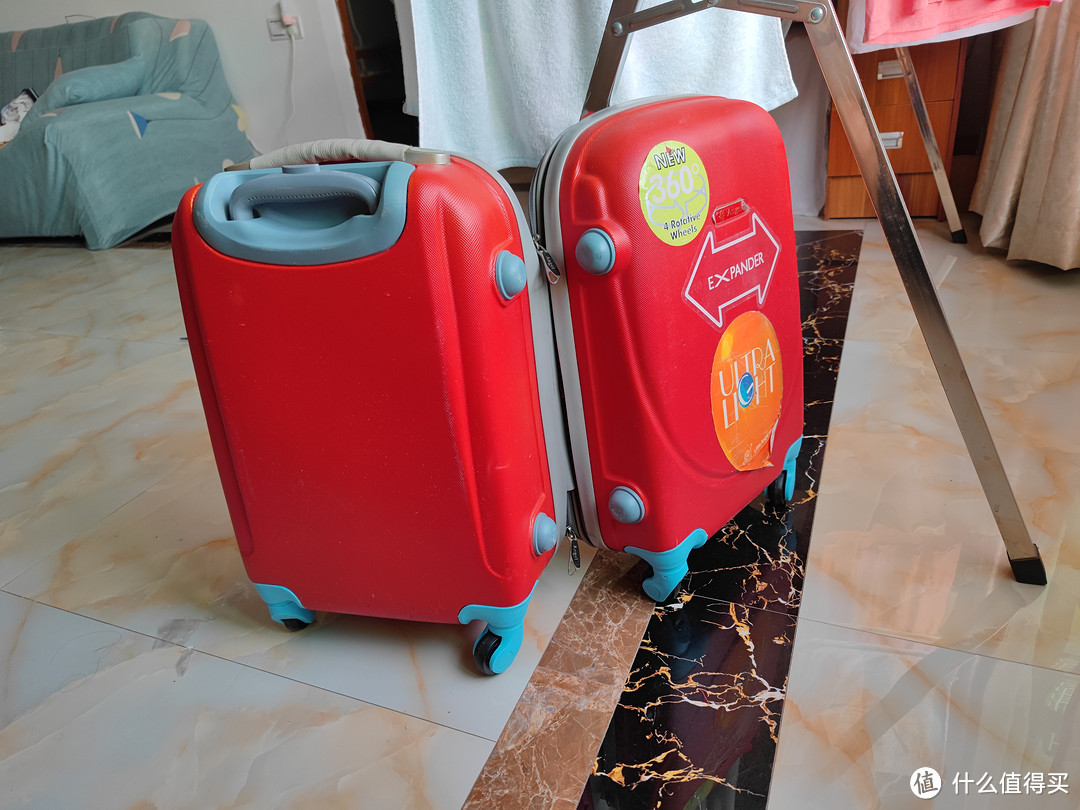 坏轮子的旅行箱只能扔?!三步教你让轮子报废的旅行箱焕发新生(建议收藏备用!)