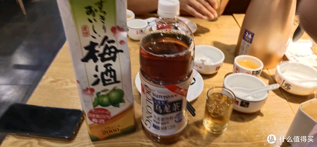 绝对夏日解暑好饮品，纯日式喝法完美体验日本进口三得利量贩2升装梅酒