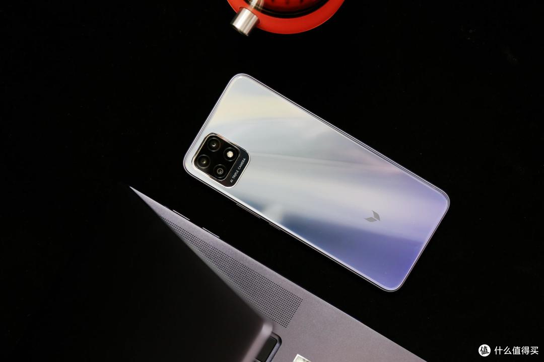 专为开学季献礼铺路，麦芒10 SE 5G 首发评测