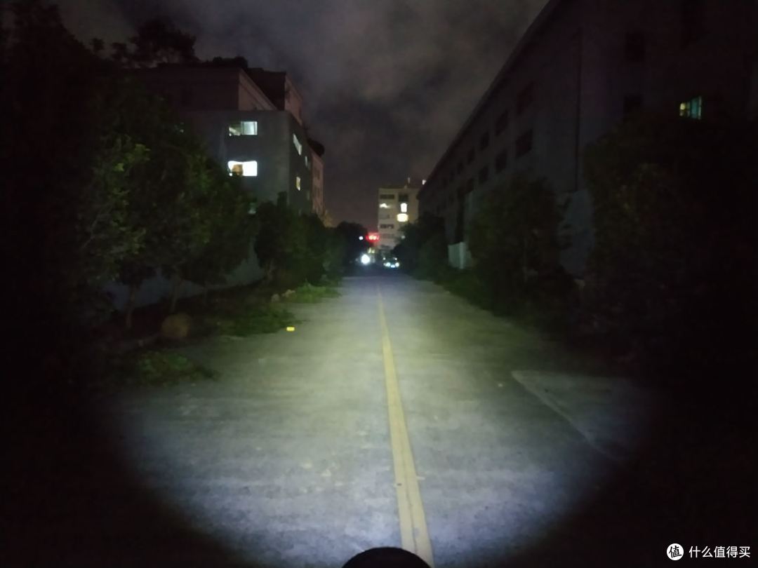 点亮精彩夜户外:XTAR R30手电体验