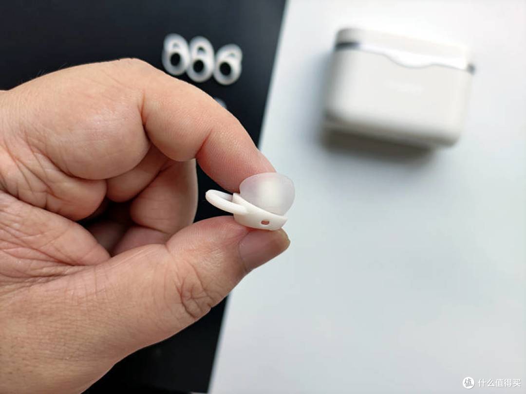 高性价比蓝牙耳机“雷柏Ti100”，你想要的功能全都有