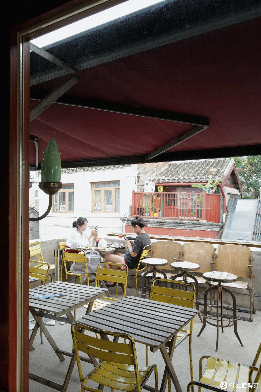 越来越火的“付费自习室”，不就是北京的咖啡馆吗？