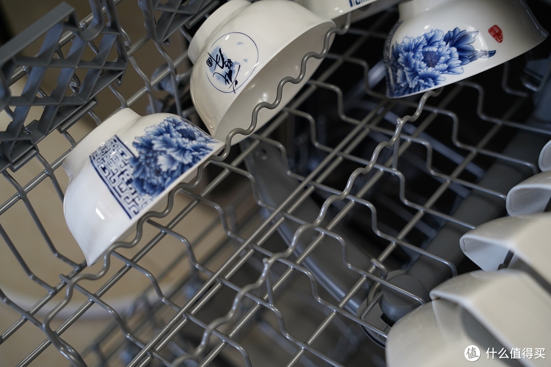水汽双动力、智能分区洗、智能开门速干——海尔新品晶彩系列洗碗机值不值得买？