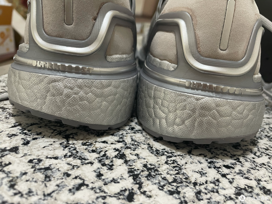 银脚大王 多多买的阿迪达斯 ULTRABOOST20 fy3449