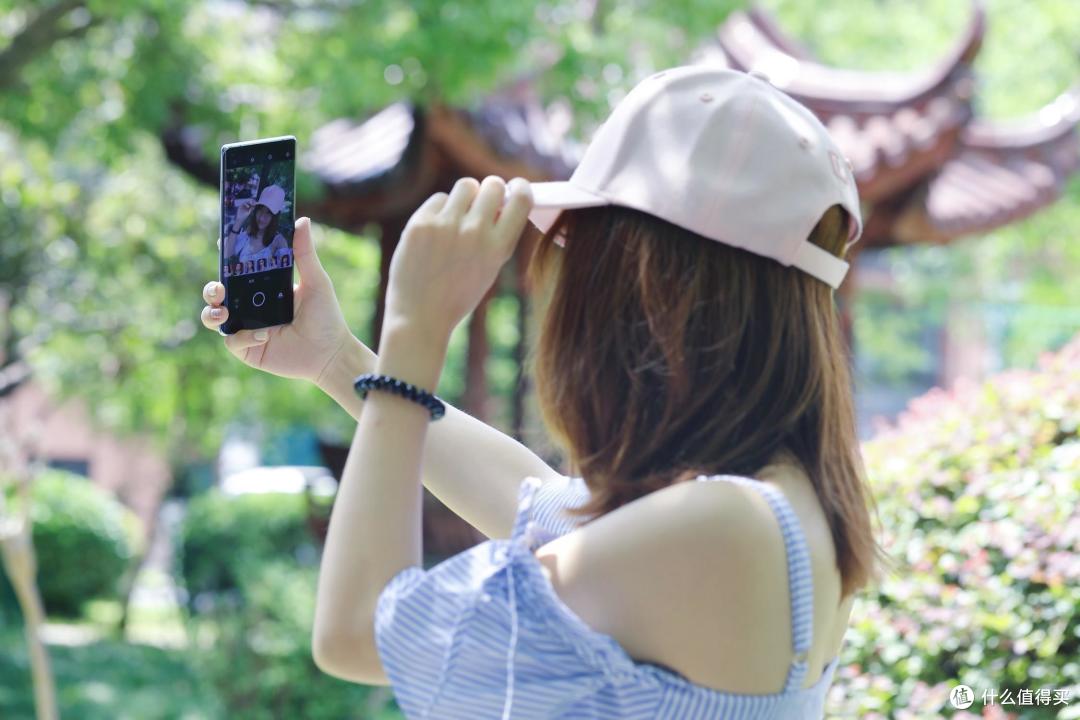 美出彩的OPPO Reno6 Pro+ ,更懂你的美