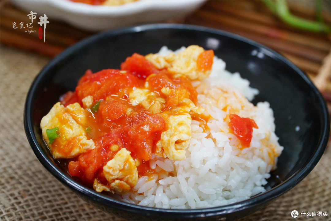 难怪饭店的西红柿炒鸡蛋好吃,多加了2样料,香味一下子浓郁起来