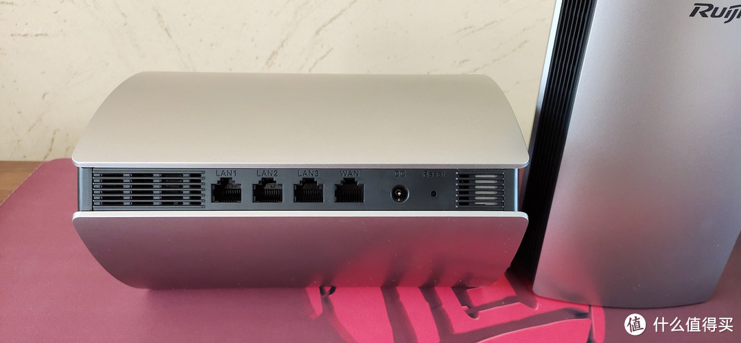 大户型全屋WiFi覆盖简单稳定之选:锐捷星耀M32 MESH路由器