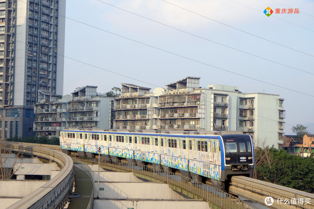 重庆最长的一条轨道线路，全线接近70公里，最高票价只要7元