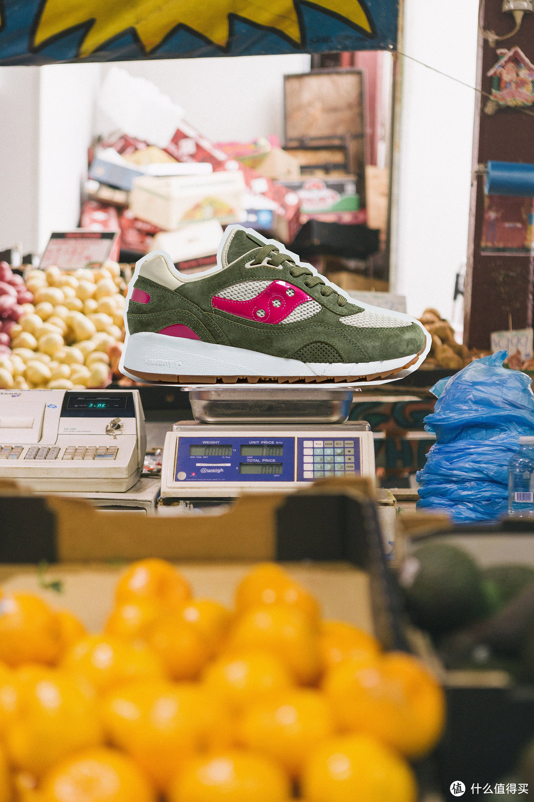 Upthere X Saucony shadow 6000 世界之门