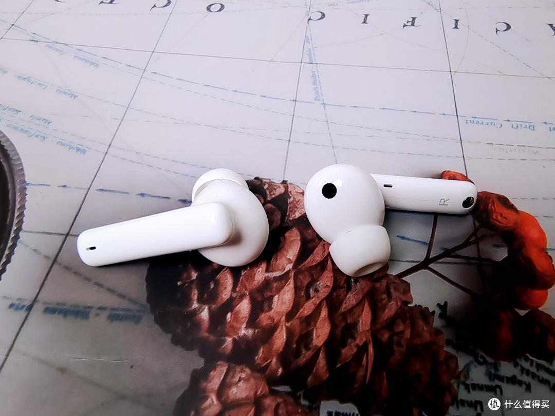 荣耀Earbuds 2 SE实际体验,超过32小时的长续航,出差党、通勤族的福音
