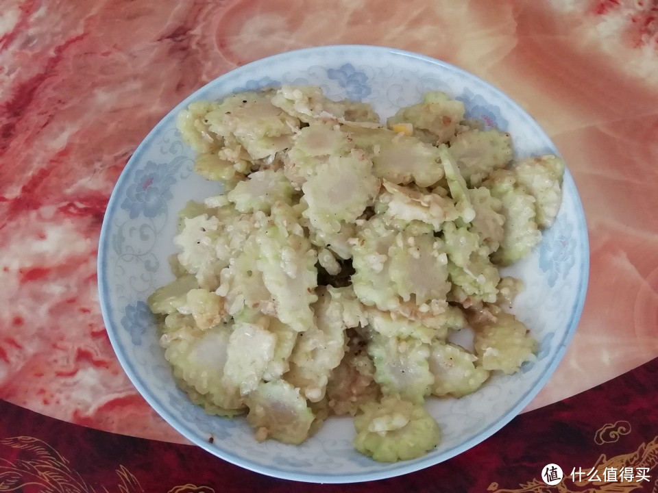 婆婆做菜花样多,荤素搭配,花钱少又健康,一家人吃得超开心!