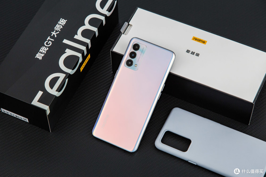 内外兼修文艺范儿,realme GT大师版晨曦色赏析