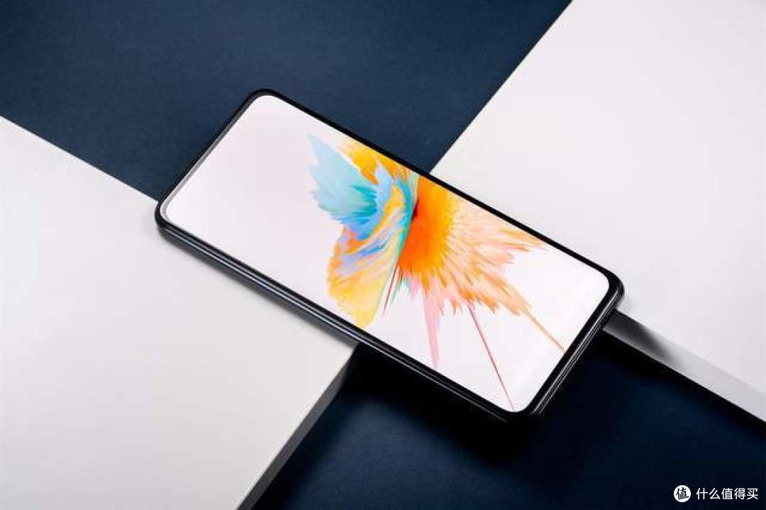 中兴 Axon 30 屏下版真机图赏:没有讨厌的挖孔诠释真完美大屏