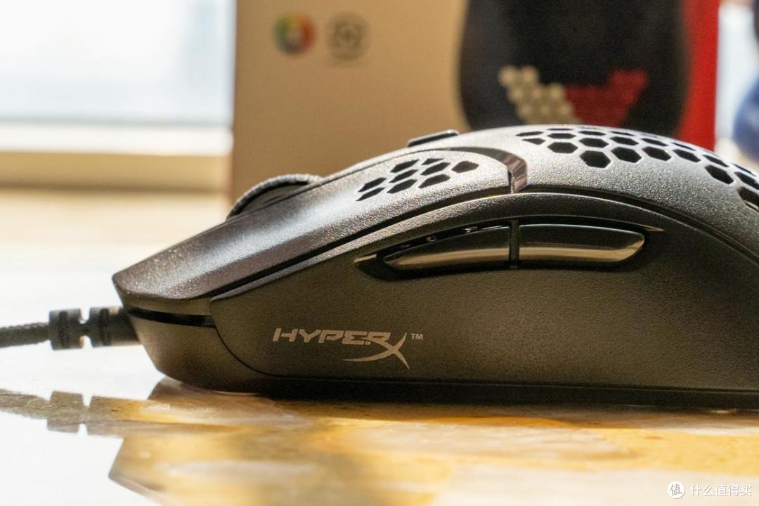 侵掠如火:HyperX 旋火轻量化鼠标