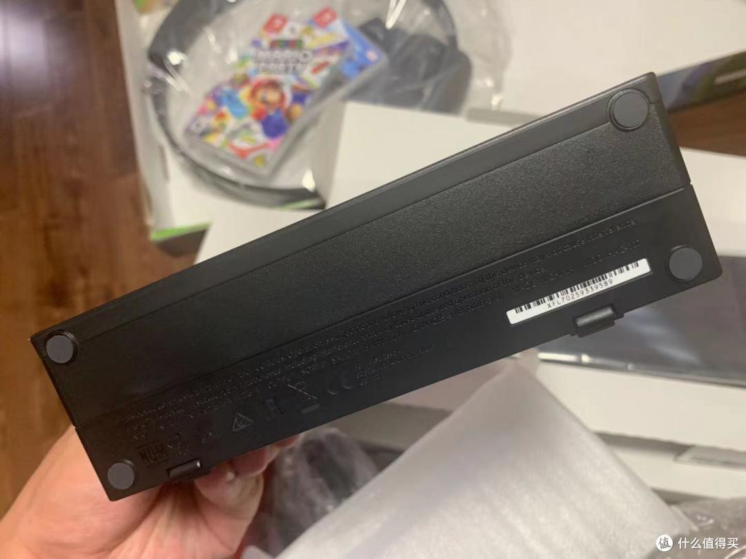 PDD安全下车,居家隔离利器—任天堂SWITCH日版续航增强版晒单