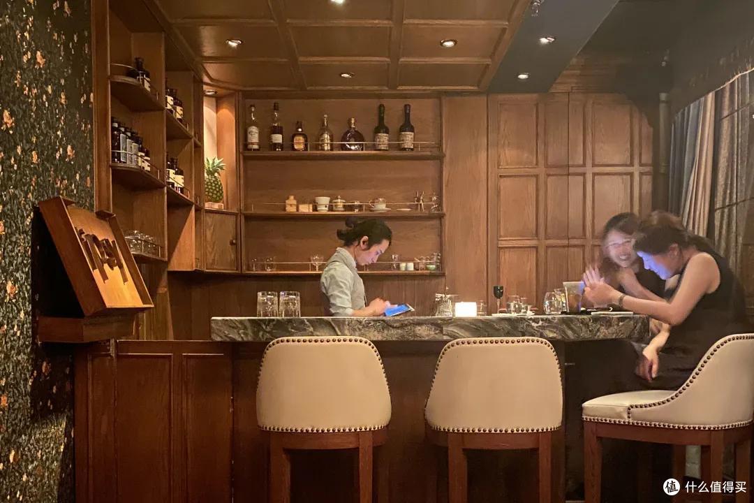 在上海的天花板酒吧“闯关”,喝到第五杯我悟了!