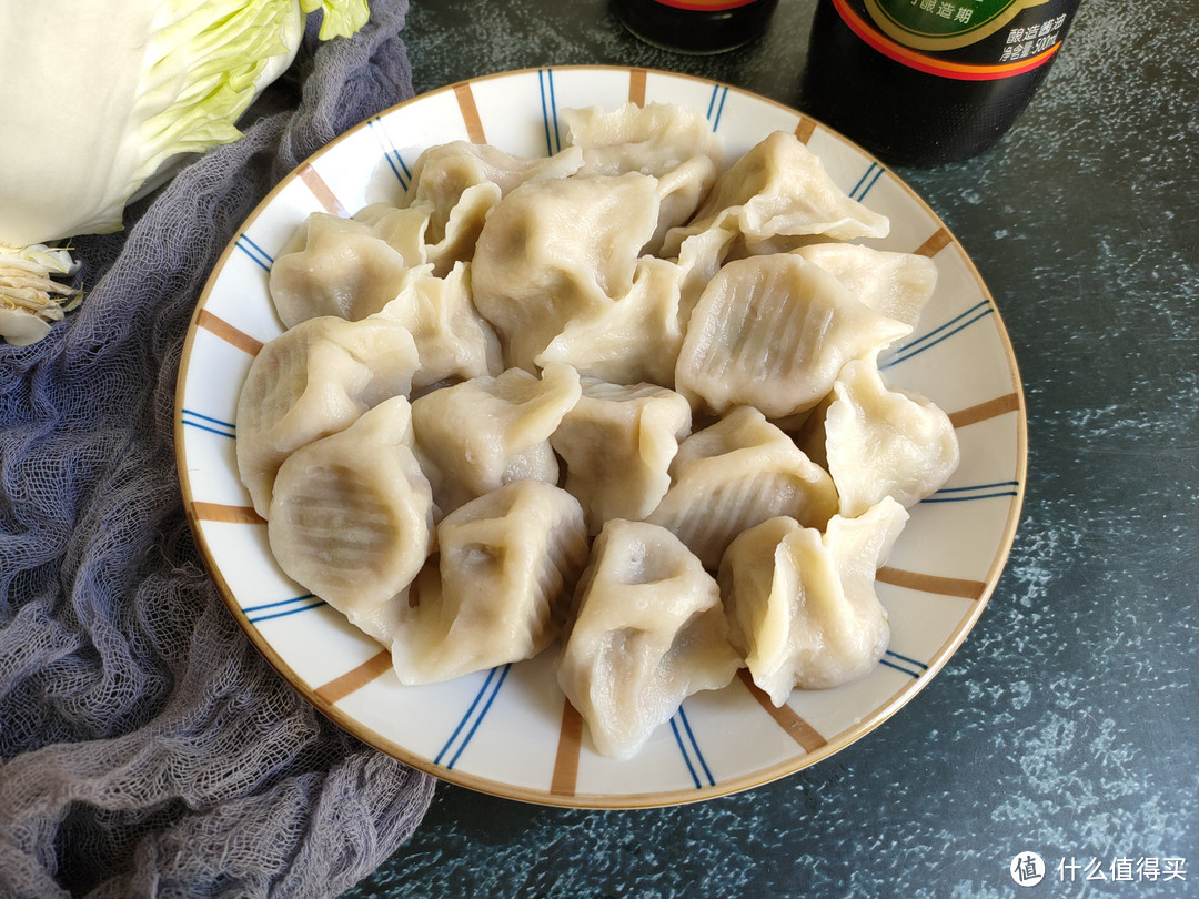 煮饺子，怎么煮才劲道好吃？记住4点，不破皮不露馅，特好吃