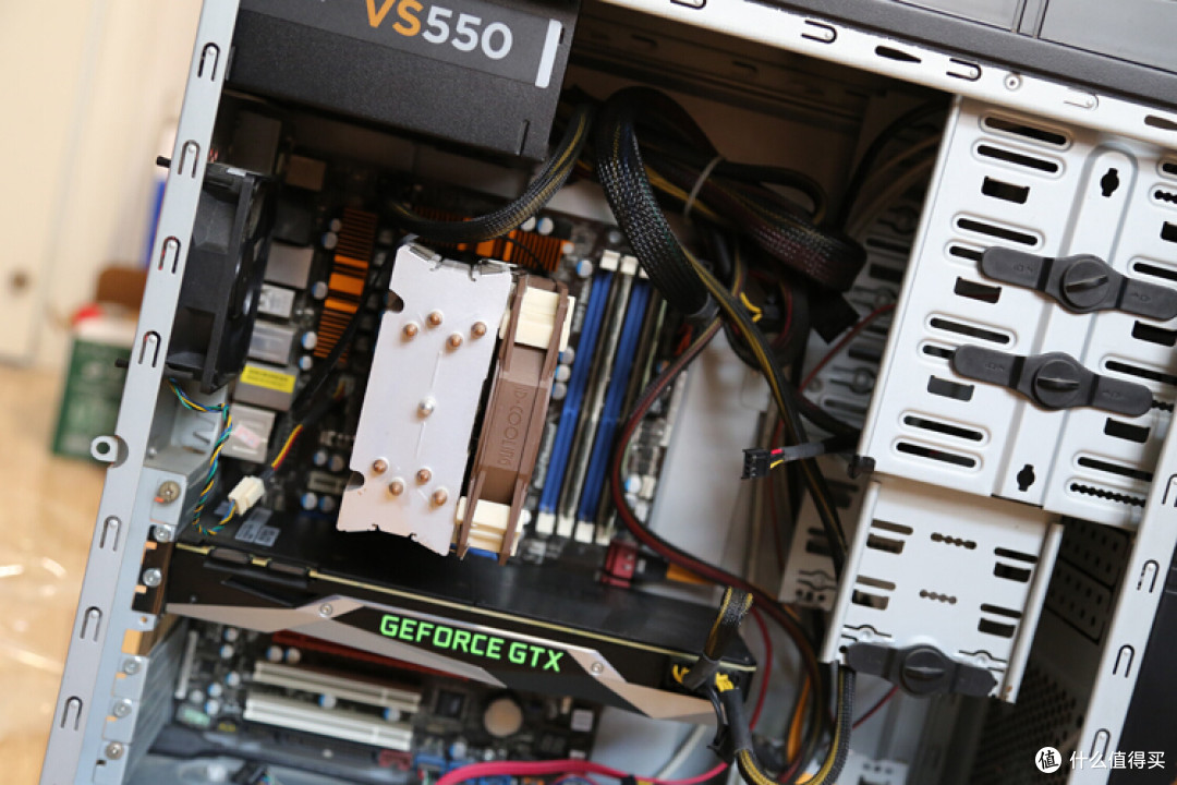 RTX 3080Ti好搭档!Thermaltake TT PF1 钢影850W铂金全模组电源开箱