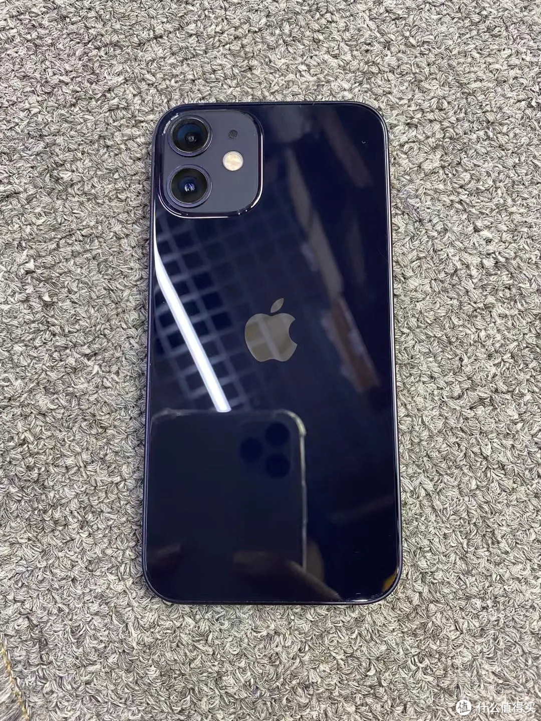 相同价格，买 iPhone 11 合适还是 iPhone 12 mini?