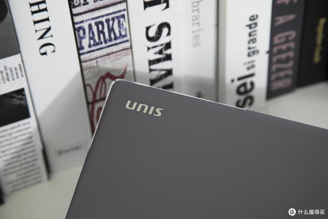 重新定义工作美学 高效实用的商务办公利器 紫光计算机Unis 14T商用笔记本评测