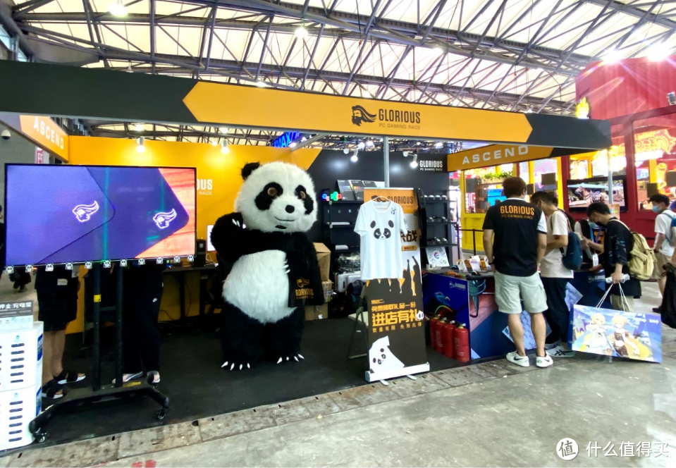 ChinaJoy 2021：专注轻量化，Glorious 展出多款超轻个性键鼠